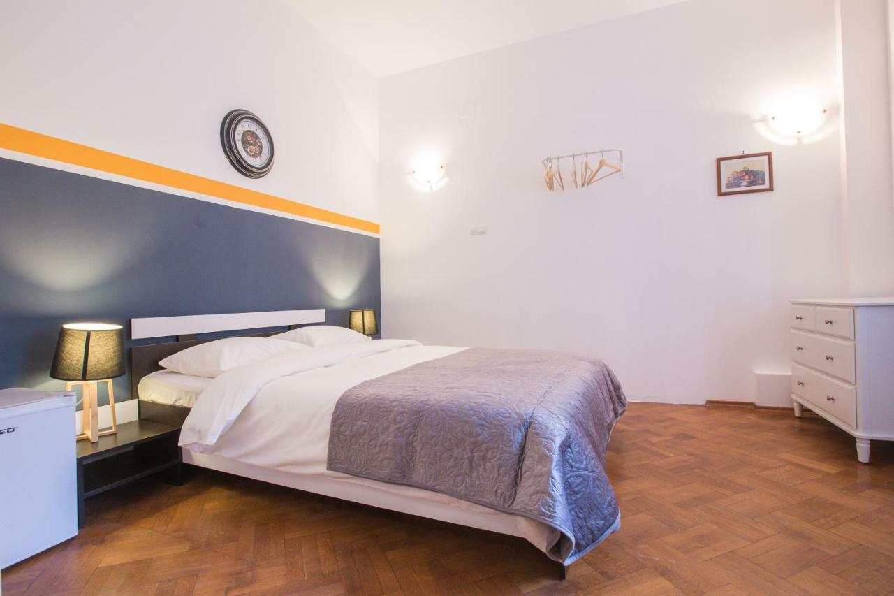 בוקרשט Color Apartments Nicolae Tonitza St מראה חיצוני תמונה