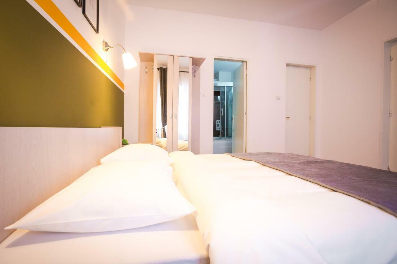 בוקרשט Color Apartments Nicolae Tonitza St מראה חיצוני תמונה